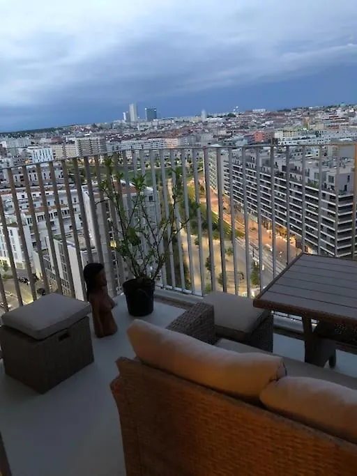 Stunning View Over Vienna In City Center Apartment 0*,
