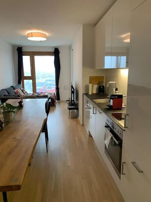 Stunning View Over Vienna In City Center Apartment